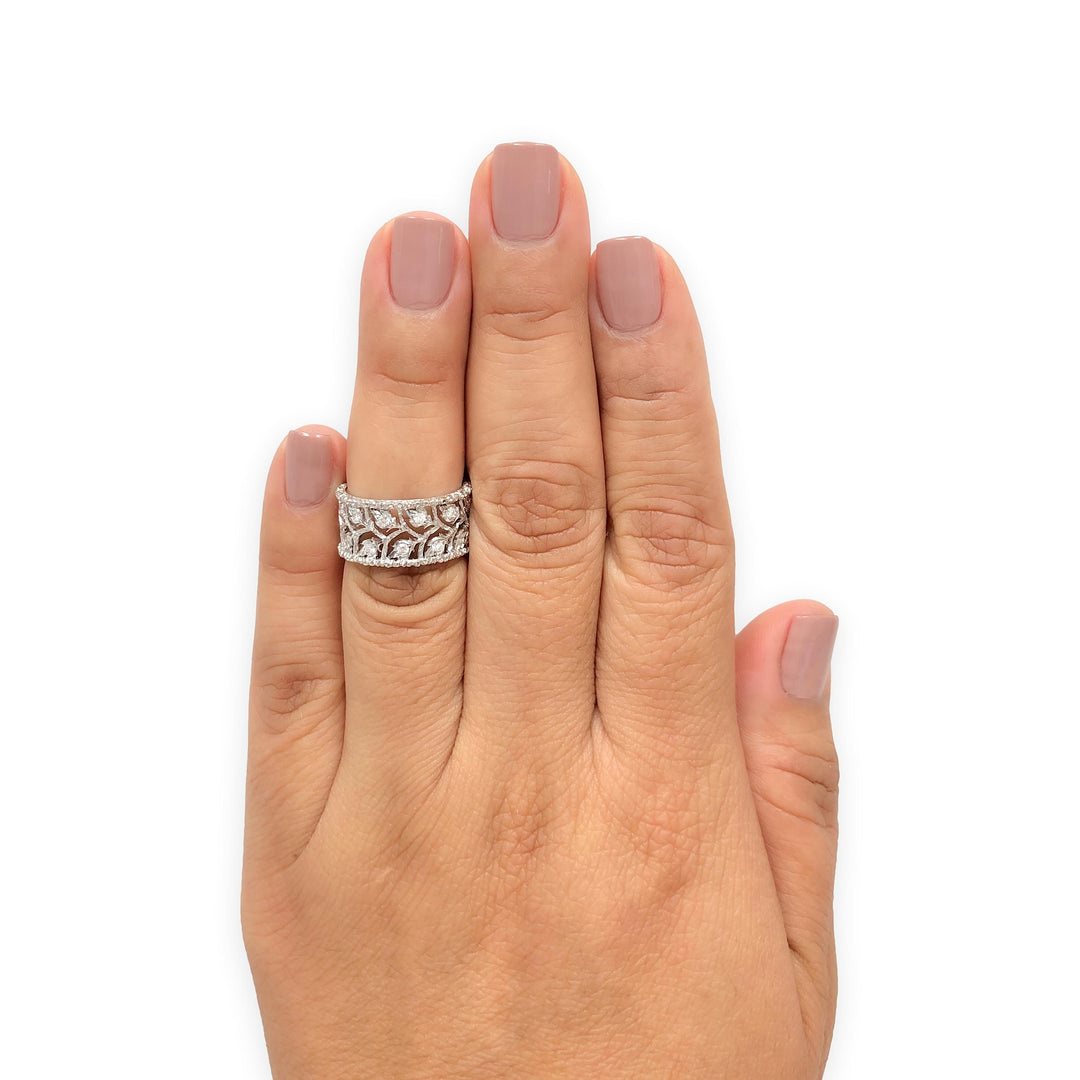 Buccellati Ramage Eternelle 18K White Gold Diamond Scalloped Band Ring Size 5.5