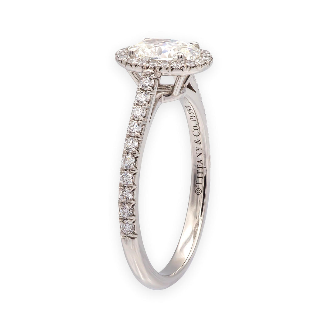 Tiffany & Co. Soleste Oval .88 cts total Diamond Engagement Ring Platinum H VVS2