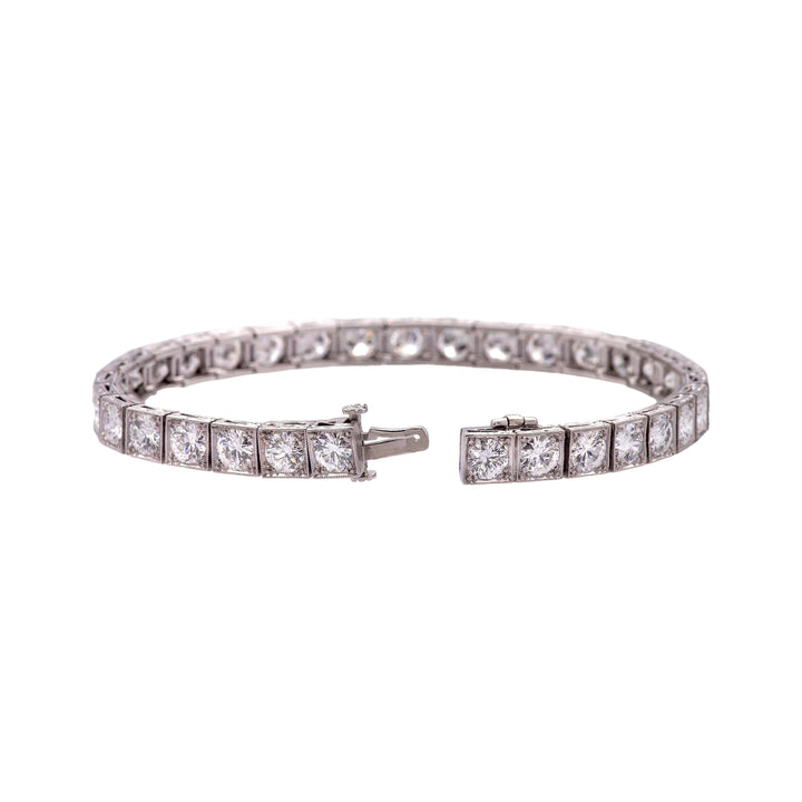 Van Cleef & Arpels Art Deco Old Euro Diamond Bracelet in Platinum – 1930s