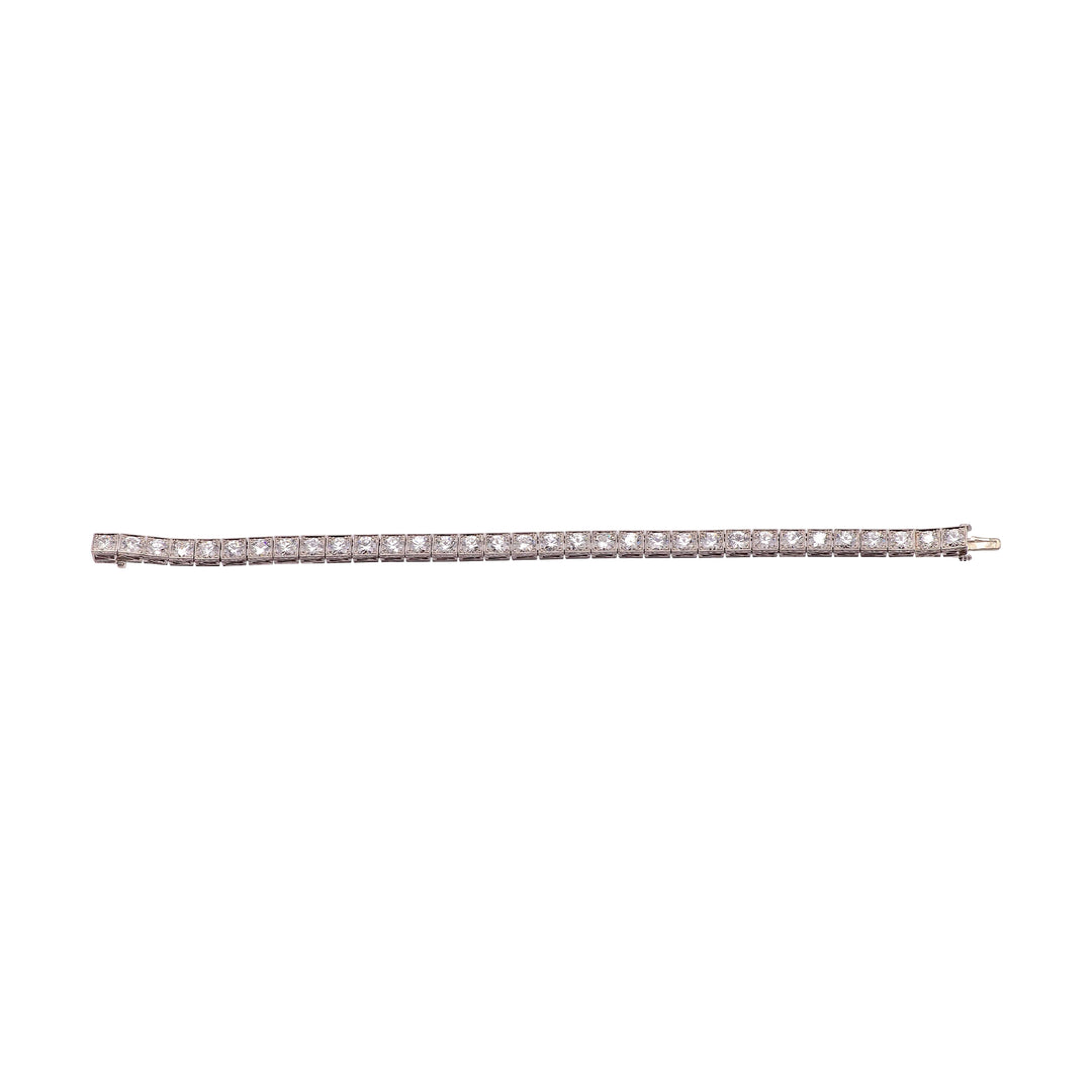 Van Cleef & Arpels Art Deco Old Euro Diamond Bracelet in Platinum – 1930s