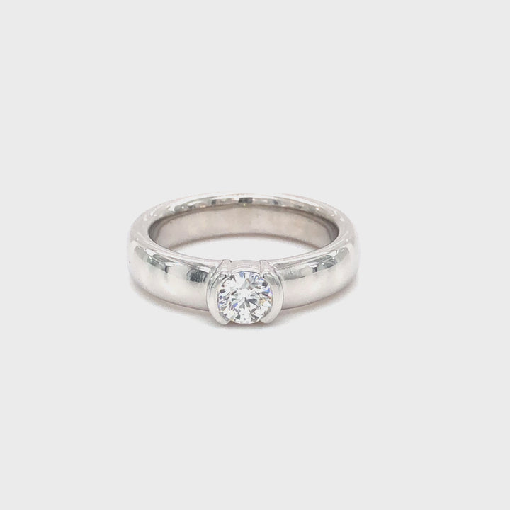 Tiffany and Co. Etoile Platinum Round Diamond Engagement Ring .30ct FVVS1
