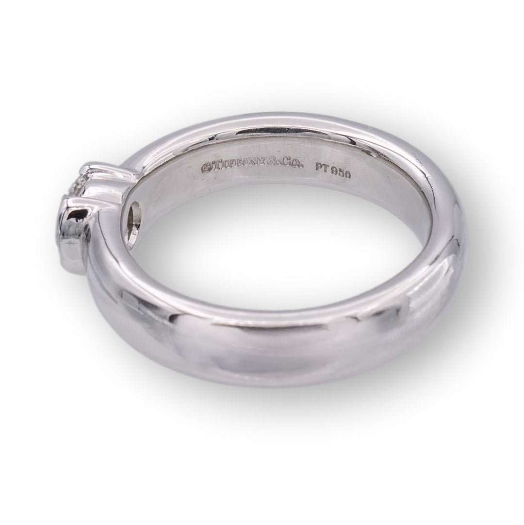 Tiffany and Co. Etoile Platinum Round Diamond Engagement Ring .30ct FVVS1