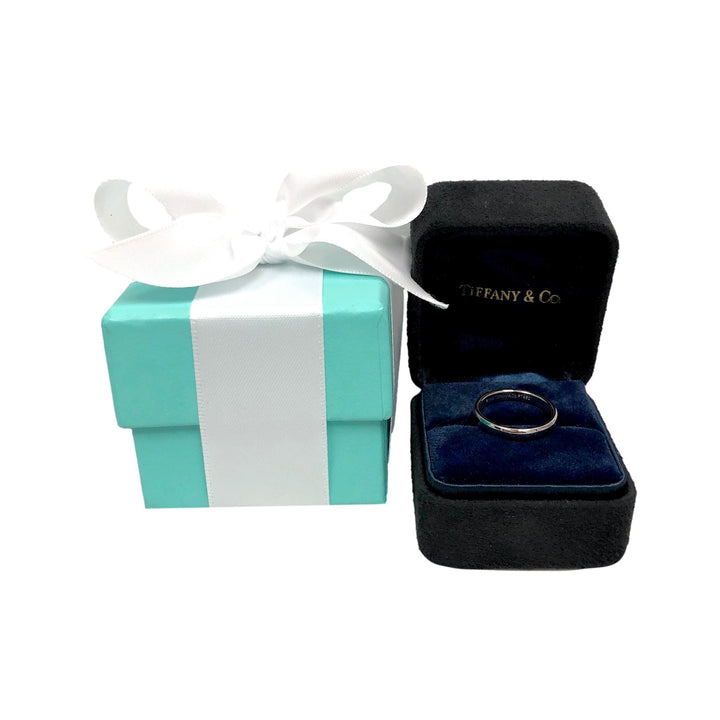 Vintage Tiffany & Co. Platinum Classic 3 mm Wedding Band Ring Size 4.5