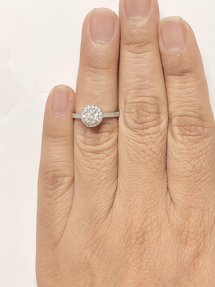 Tiffany & Co. Platinum .82 Ct Center Round Legacy Diamond Engagement Ring GVS1
