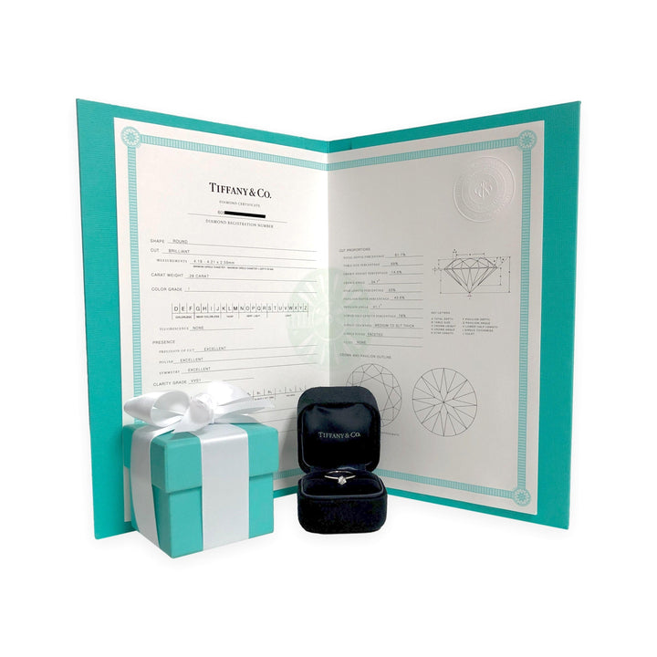 Tiffany & Co. Platinum .28 ct I VVS1 Round Diamond Solitaire Engagement Ring
