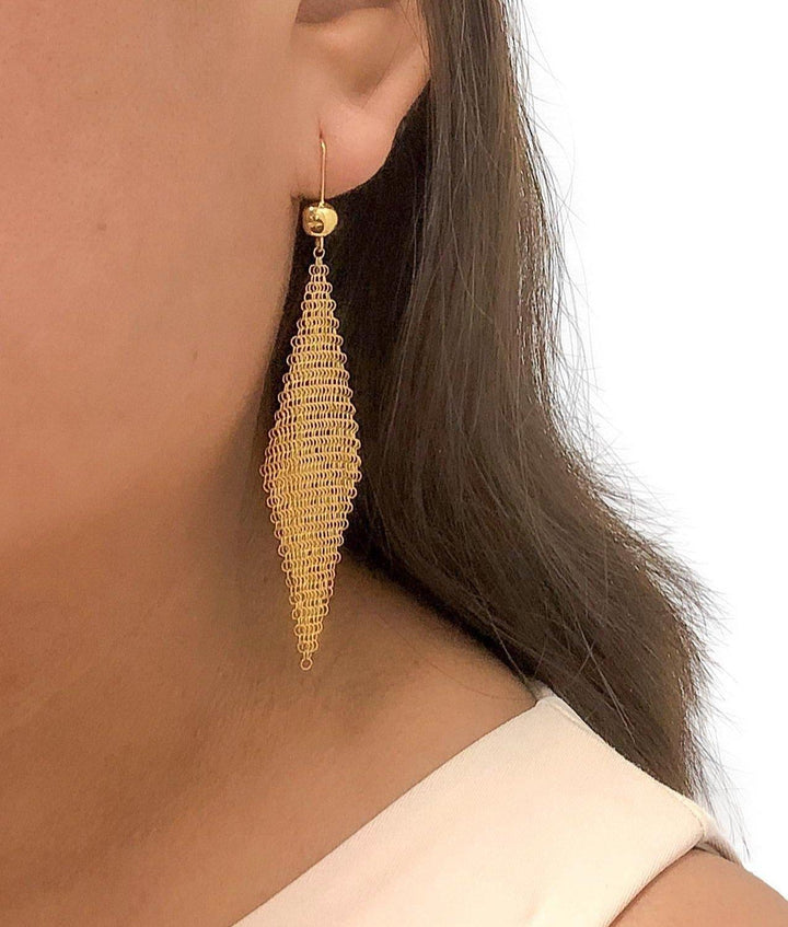 Vintage Tiffany & Co. Elsa Peretti 18K Y Gold Mesh Dangle Drop Earrings (1981)