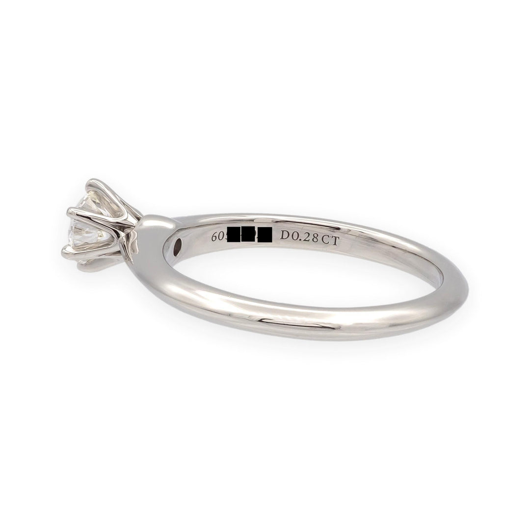 Tiffany & Co. Platinum .28 ct I VVS1 Round Diamond Solitaire Engagement Ring