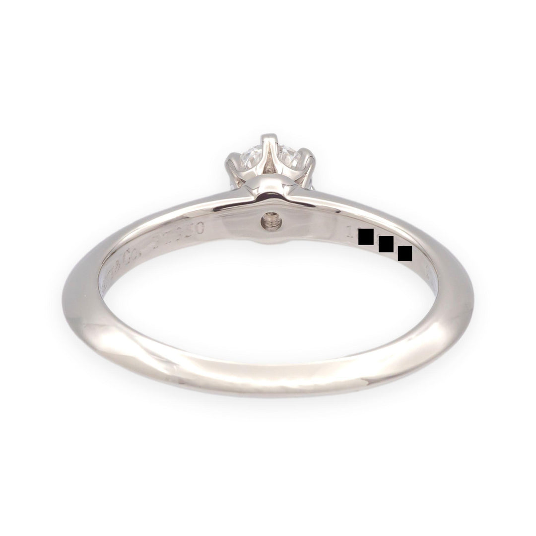 Tiffany & Co. Platinum .21 ct D VVS1 Round Diamond Solitaire Engagement Ring