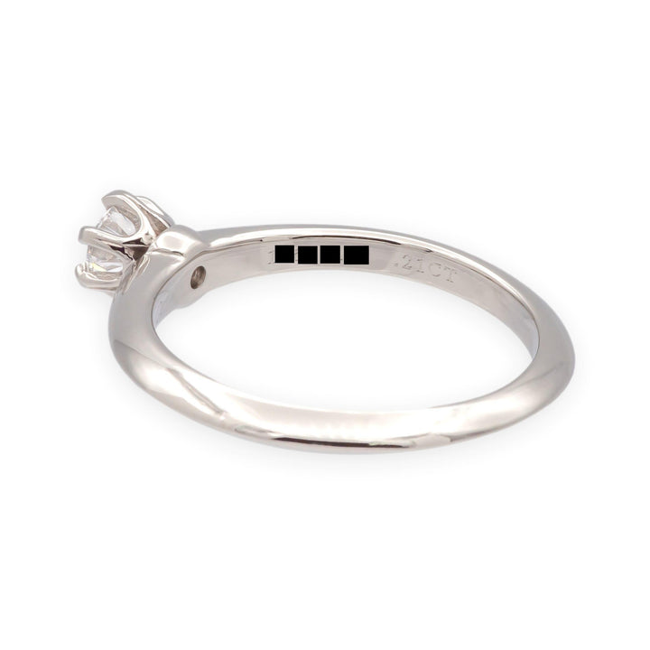 Tiffany & Co. Platinum .21 ct D VVS1 Round Diamond Solitaire Engagement Ring