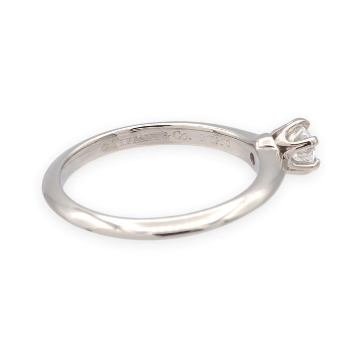 Tiffany & Co. Platinum .21 ct D VVS1 Round Diamond Solitaire Engagement Ring
