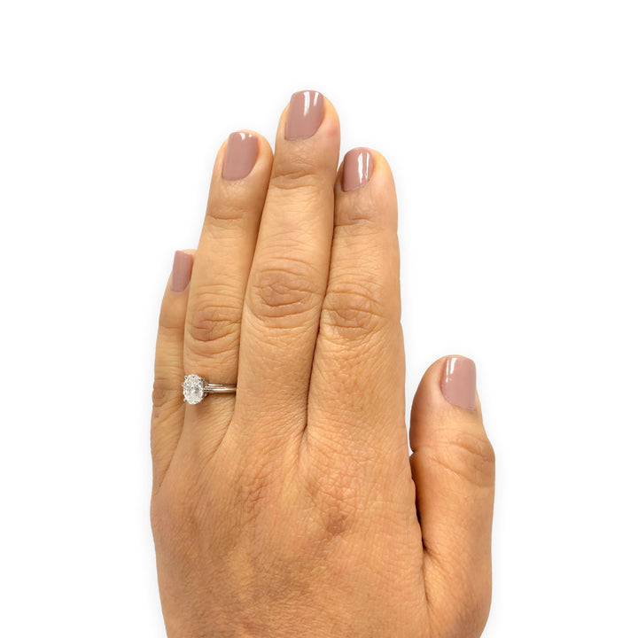 Tiffany & Co. Platinum .95ct E VS2 Oval Diamond Engagement Ring