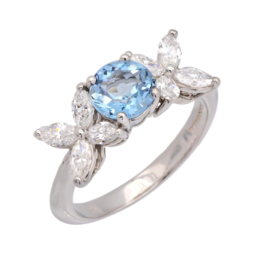 Tiffany & Co. Victoria Ring Platinum 2 ct total Aquamarine & Marquise Diamonds