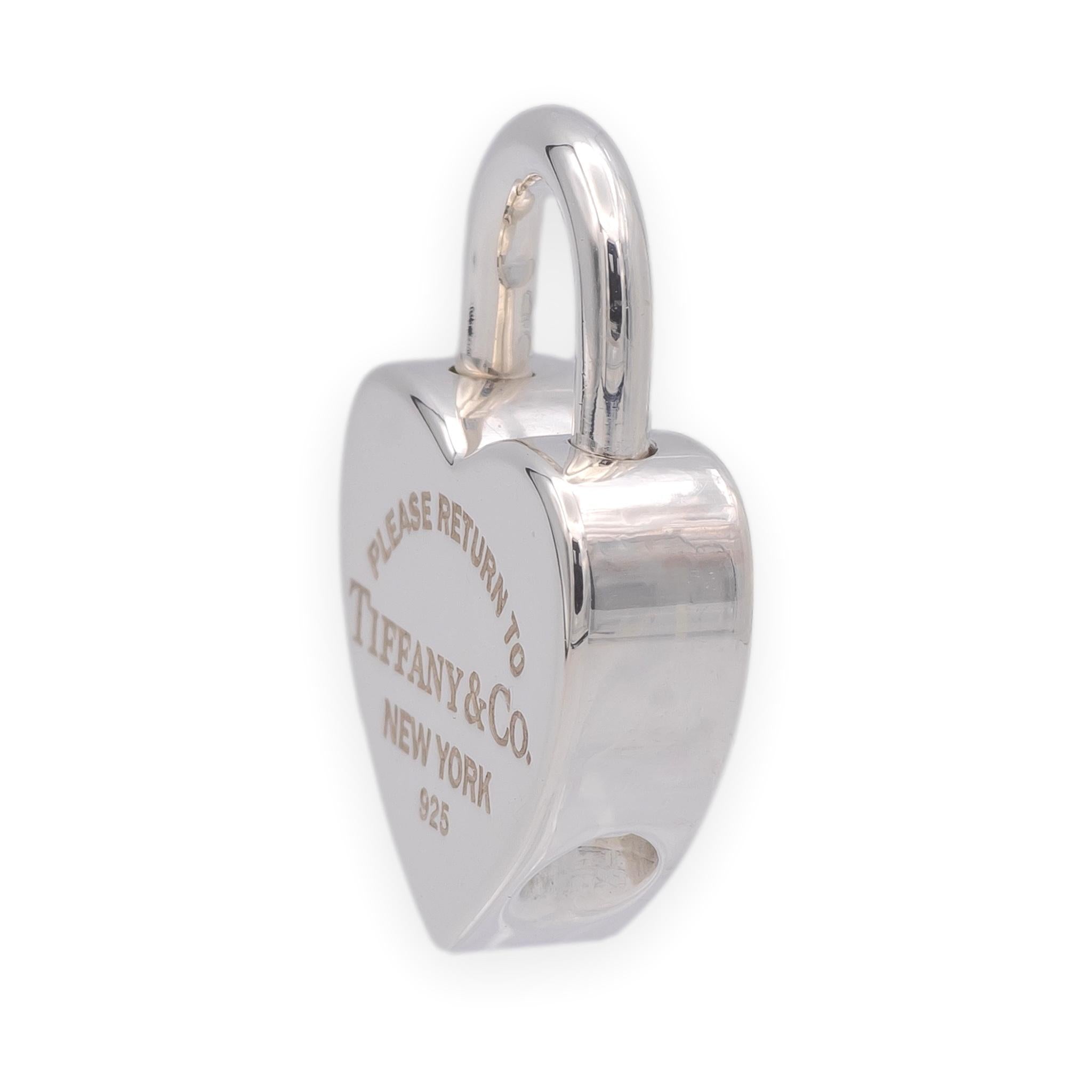 Tiffany & Co. 鍵型チャーム 925シルバー Order Tiffany & Co. Return to Tiffany Heart Lock Pendant Charm
