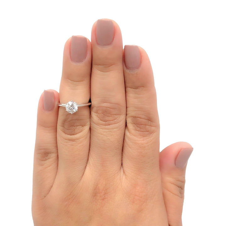 Tiffany & Co. Platinum .97 ct F VVS2 Round Diamond Solitaire Engagement Ring