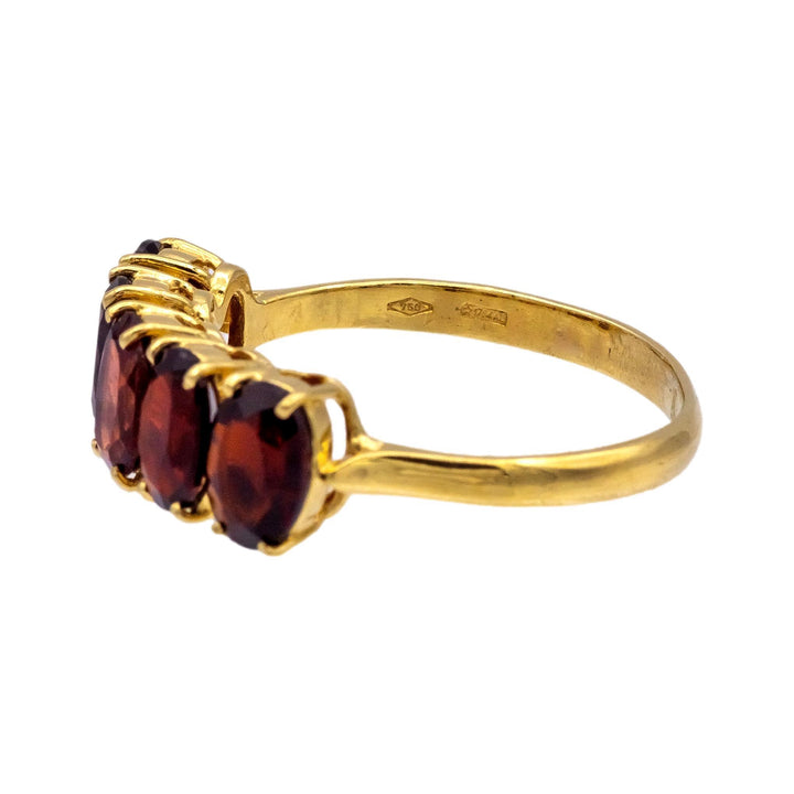 Vintage 18K Yellow Gold Garnet Five-Stone Ring – 1980s