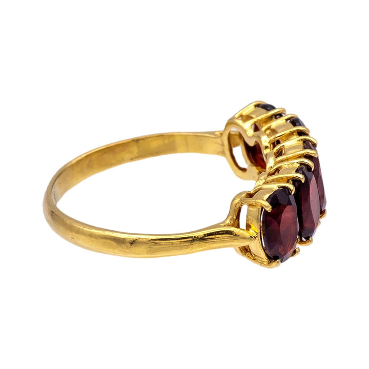 Vintage 18K Yellow Gold Garnet Five-Stone Ring – 1980s
