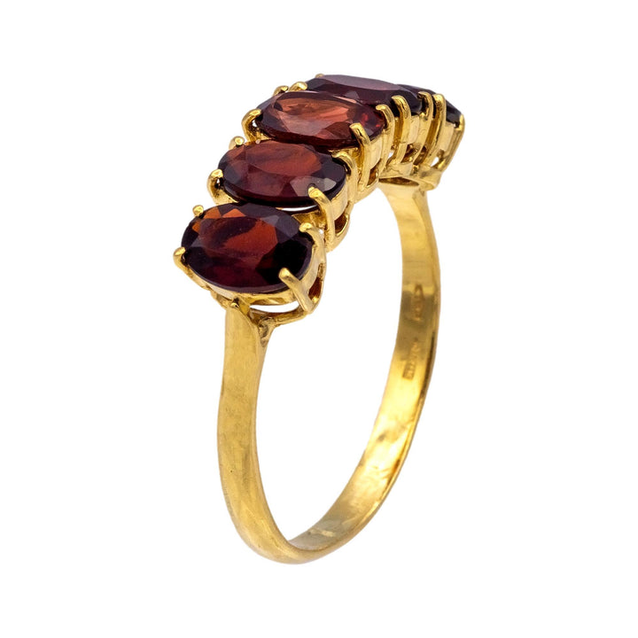 Vintage 18K Yellow Gold Garnet Five-Stone Ring – 1980s