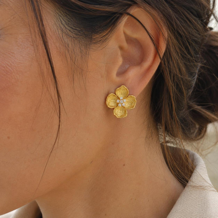 Vintage Tiffany & Co.  18K Gold and Diamond Dogwood Flower Clip Earrings