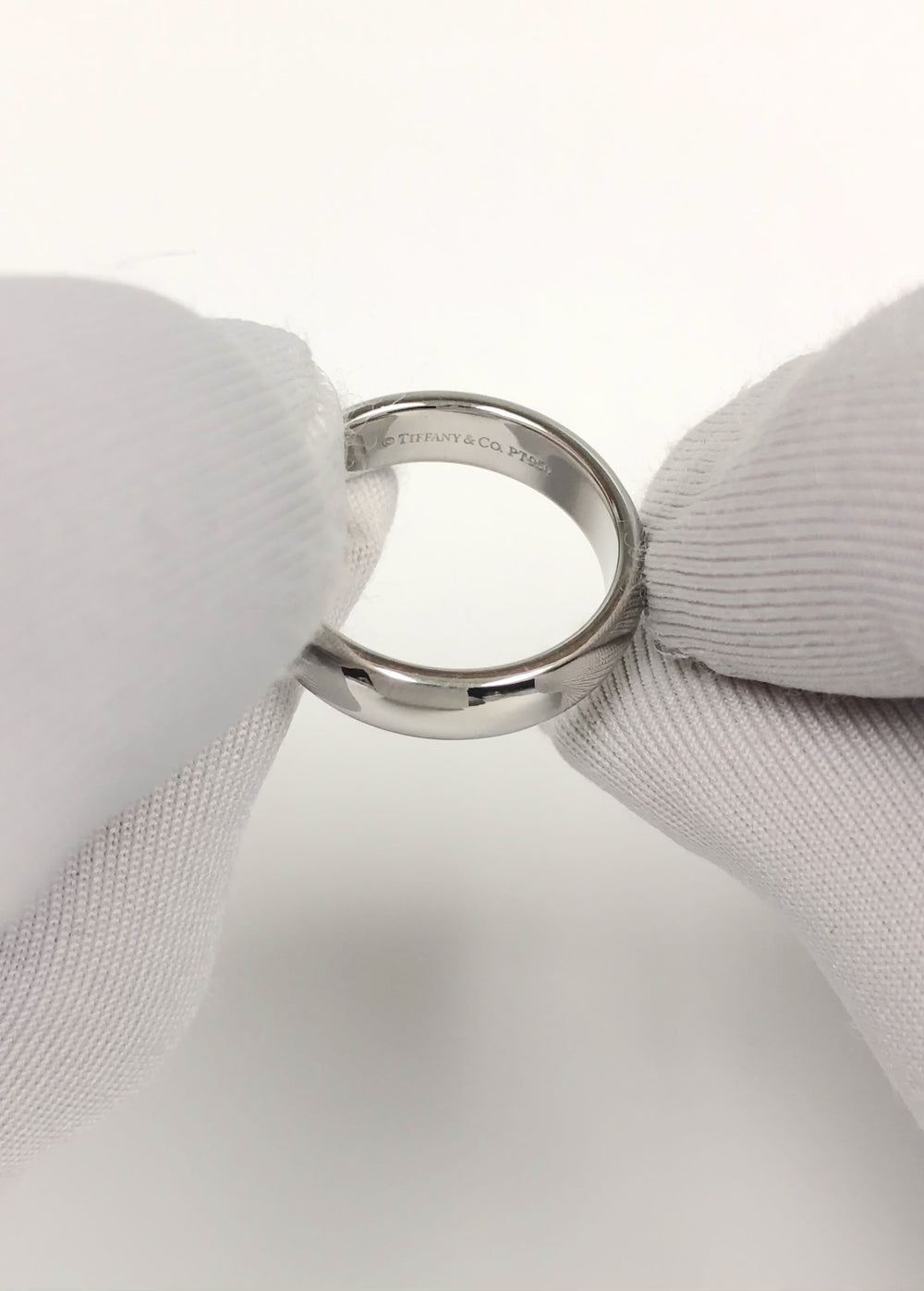 Tiffany & Co. Forever Platinum 4.5mm Comfort Fit Wedding Band Ring Size 5 w/Box