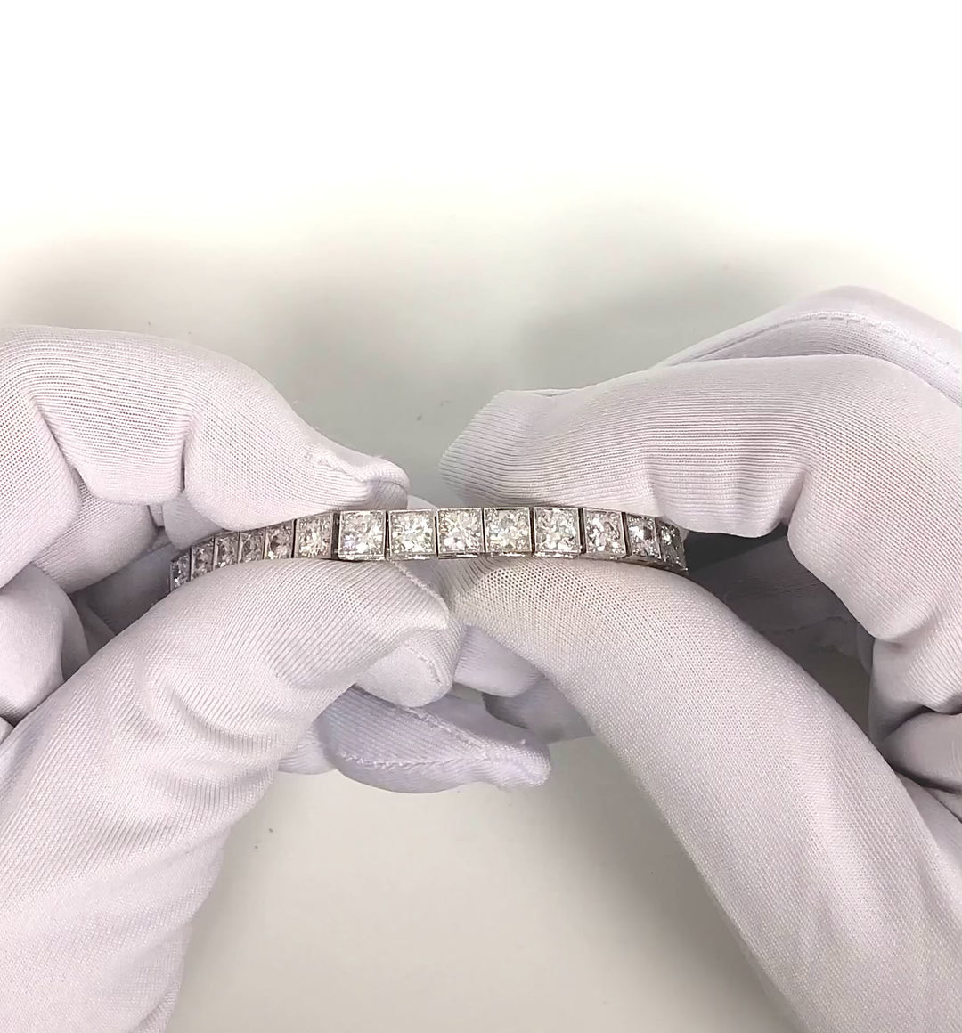 Van Cleef & Arpels Art Deco Old Euro Diamond Bracelet in Platinum – 1930s