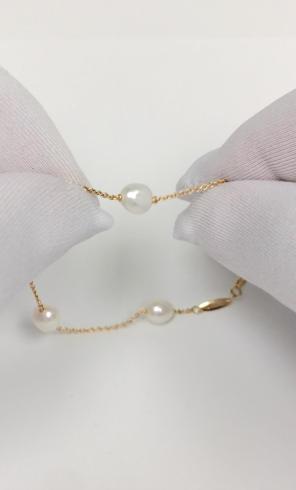 Tiffany & Co. 18K Yellow Gold Peretti Pearls by the Yard Bracelet 7"