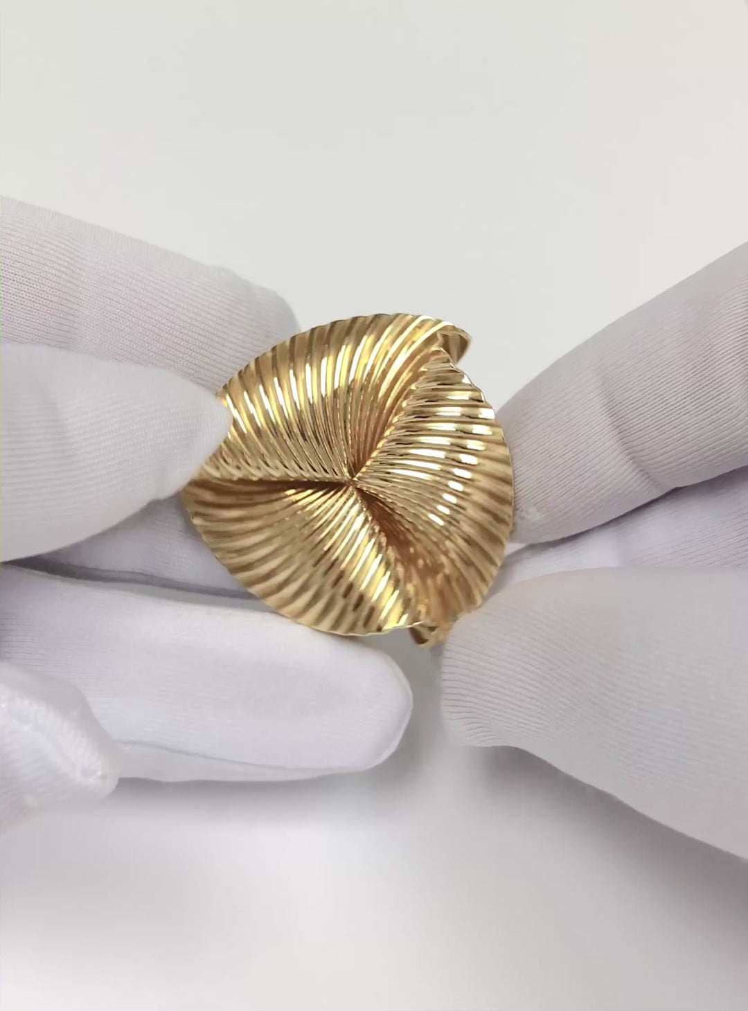 Mid-Century Tiffany & Co. 14K Yellow Gold Swirl Fan Brooch 1960's