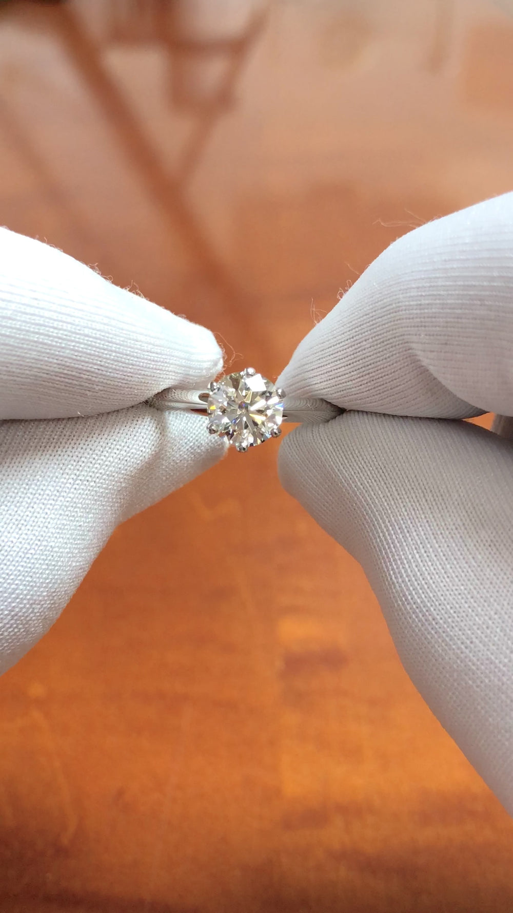 Tiffany & Co. Platinum 1.01 ct Diamond Solitaire Engagement Ring I VVS2