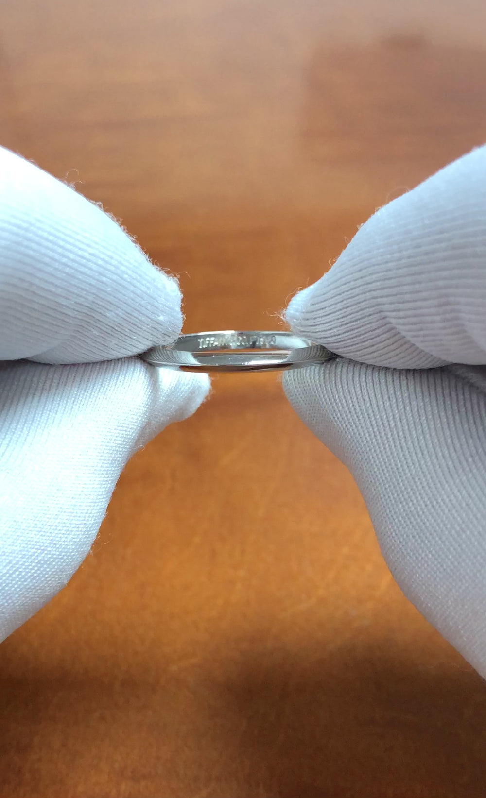 Vintage Tiffany & Co. Platinum Knife-Edge 2mm Wedding Band Ring Size 7.75