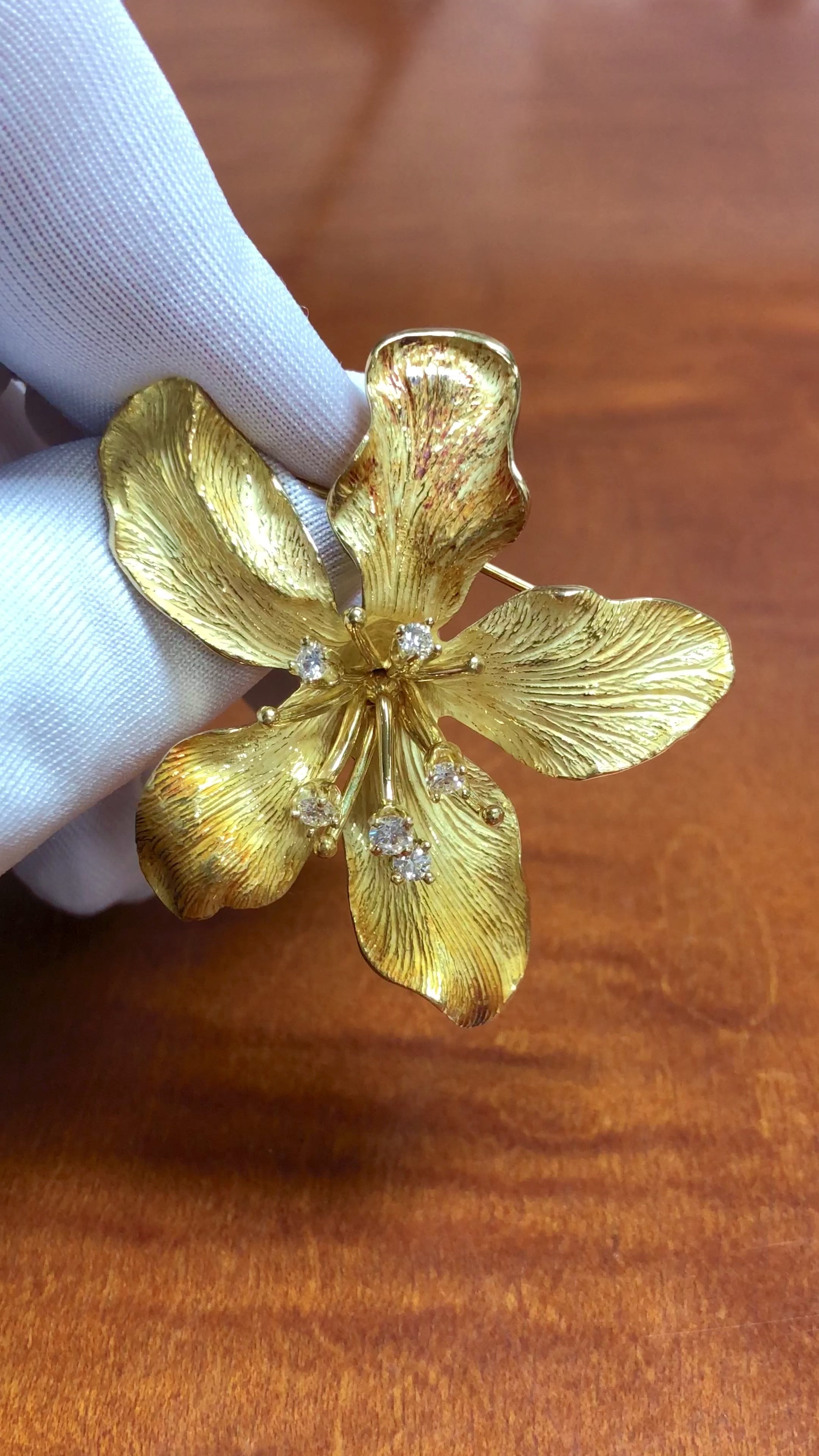 Brooches and Pins for Women | Order Vintage Tiffany Brooch Online