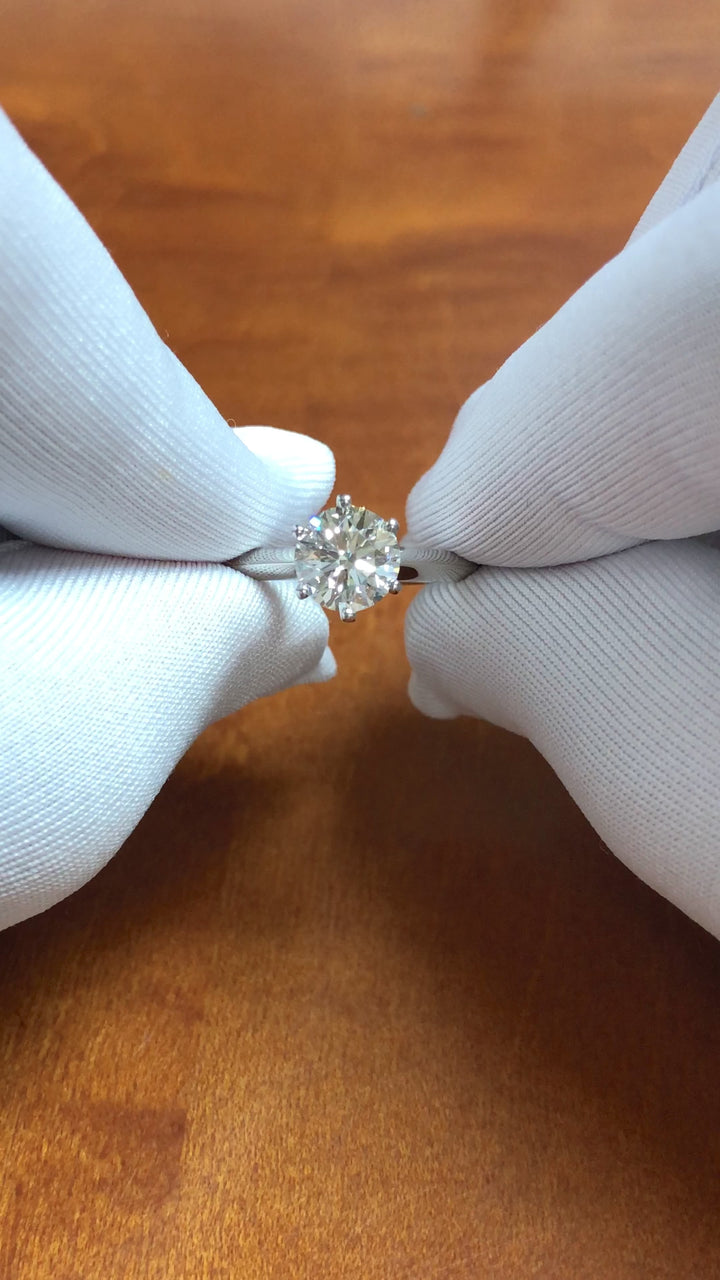 Tiffany & Co. Platinum 1.22ct F-VS2 Round Diamond Solitaire Engagement Ring