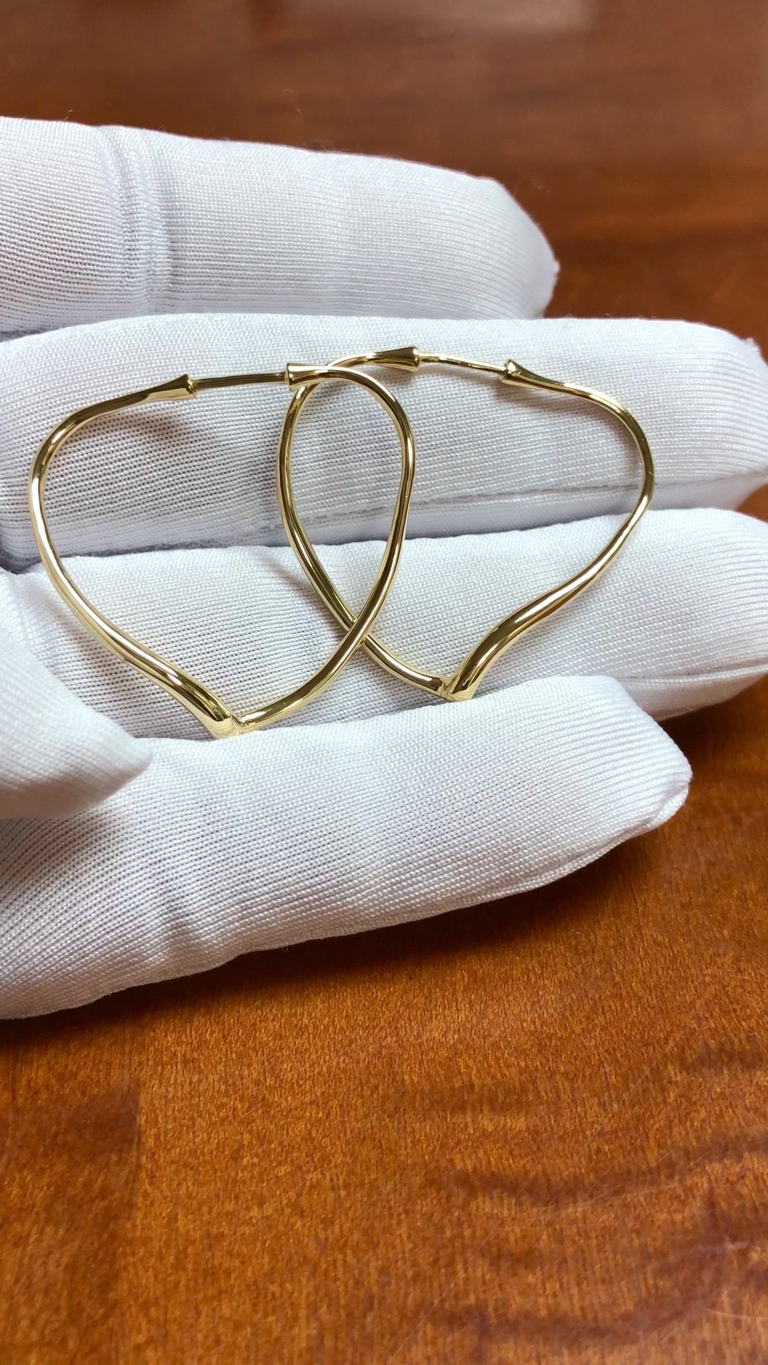 Vintage Tiffany & Co. Elsa Peretti Open Heart Wire Hoop Earrings, 18K Gold, MED