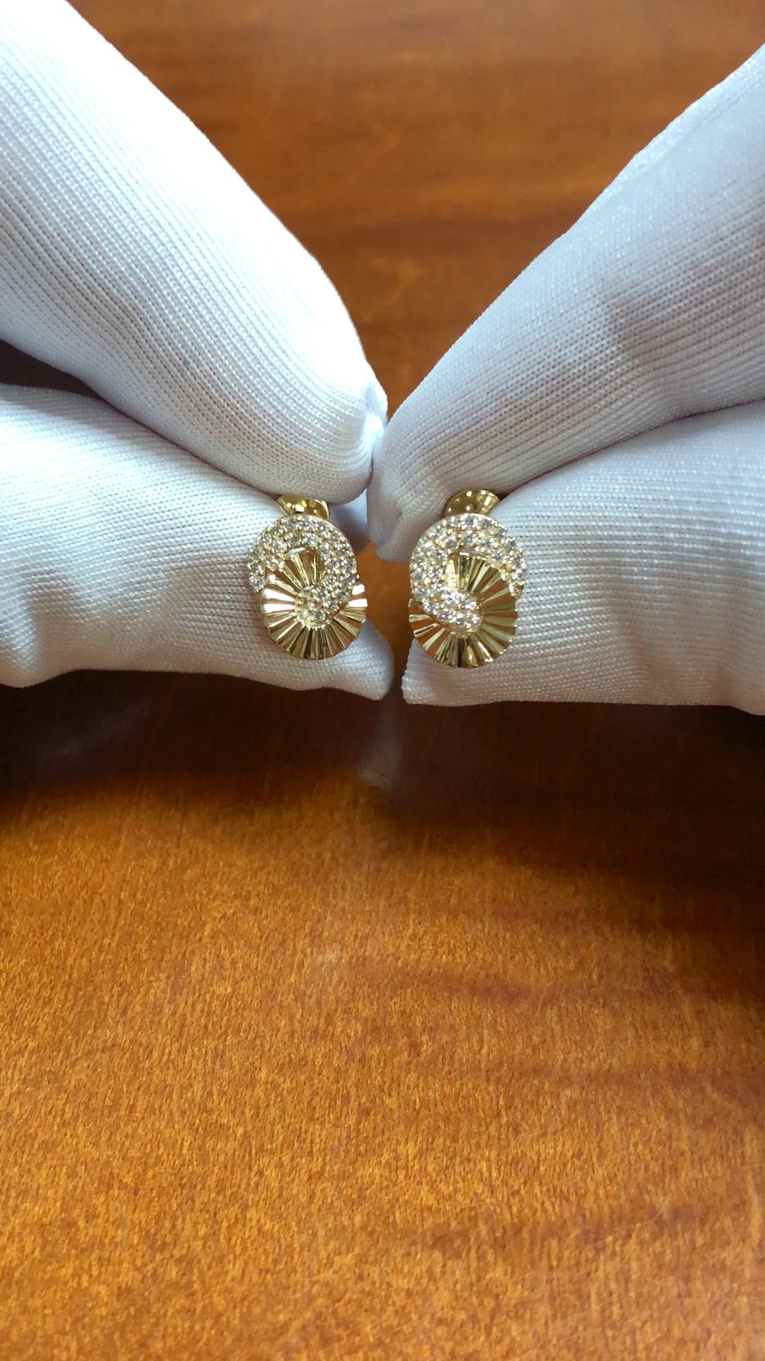 Phillips House 14K Yellow Gold Mini Aura Interlocking Stud Earrings