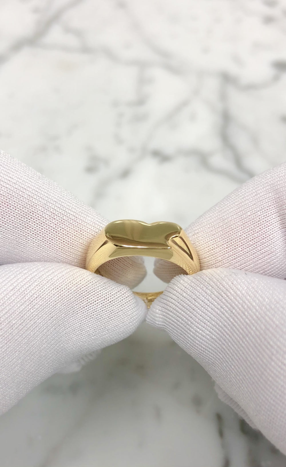 Tiffany & Co. Elsa Peretti Vintage 18K Yellow Gold Full Heart Ring