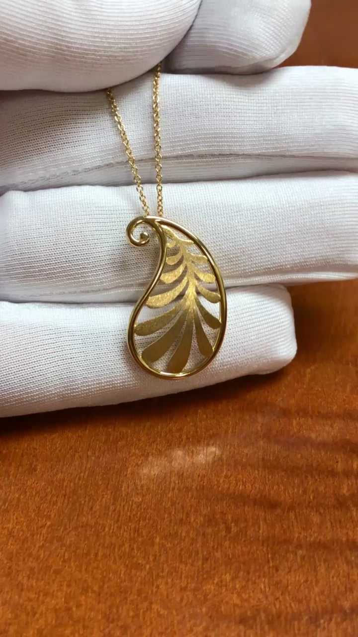 Tiffany & Co. 18K Gold Paloma Picasso Villa Palm Pendant Necklace