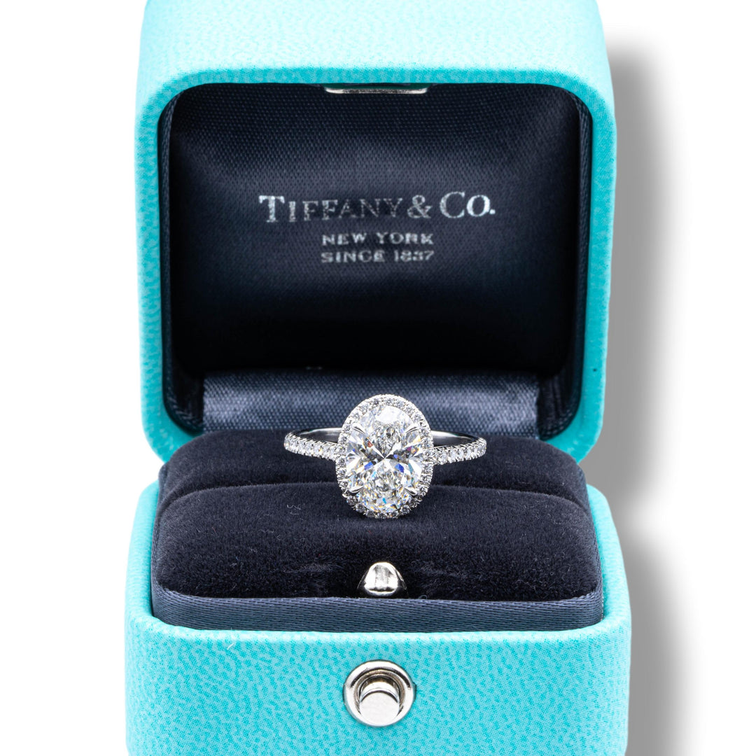 Tiffany & Co. Oval Soleste Diamond Engagement Ring 2.33 Cts Total F VS1 Platinum