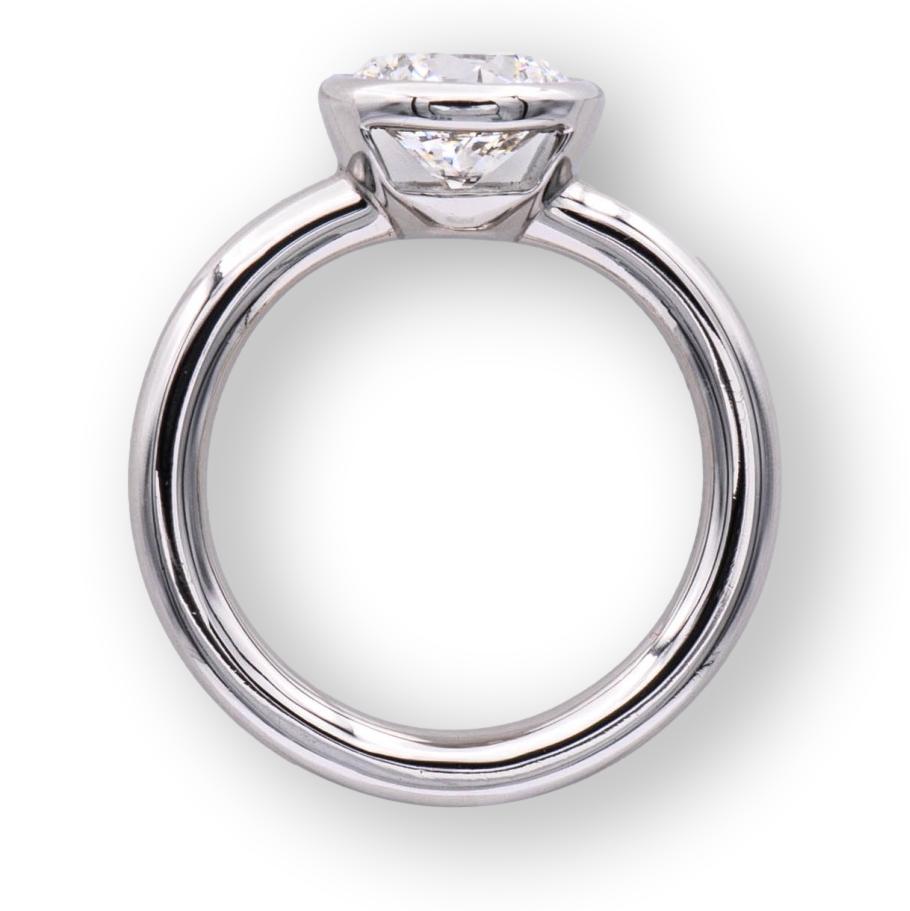 Tiffany & Co. Platinum Bezel Diamond Engagement Ring 1.57 cts EVVS2