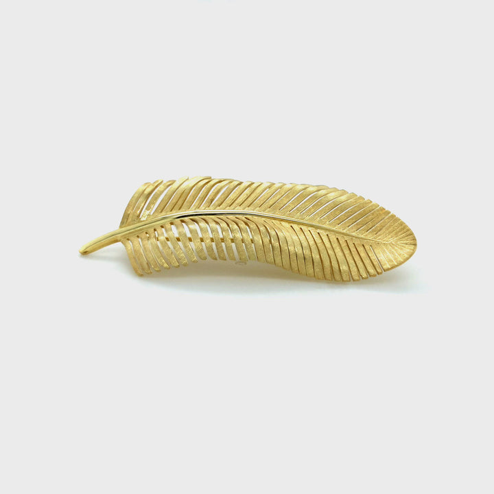 Tiffany and Co. Vintage 18K Yellow Gold Feather Motif Florentine Brooch
